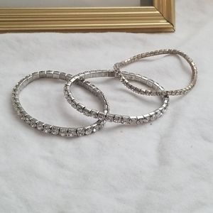 Set of 3 jeweled bracelets